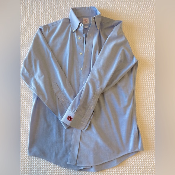 Brooks Brothers Button Down with Auburn Tigers Emblem - Picture 1 of 4